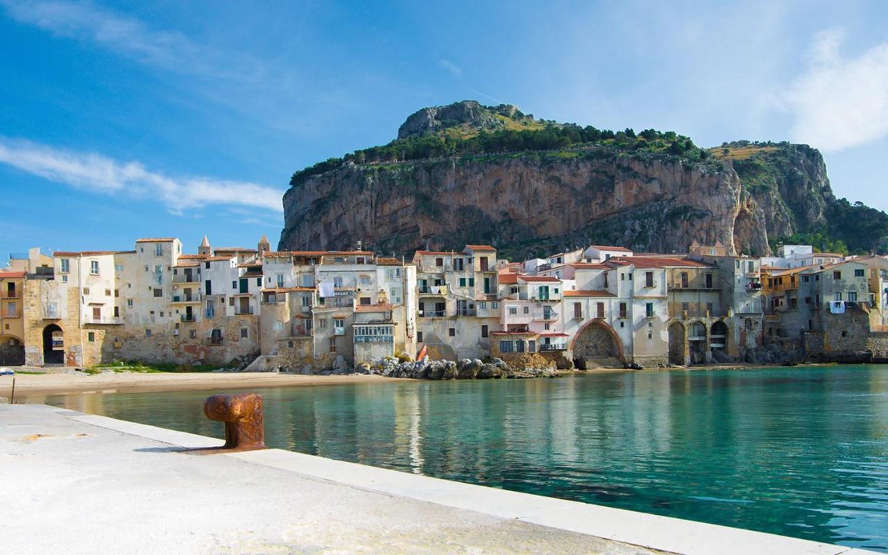 Case Vacanze Le Rose Campofelice Di Roccella Eksteriør bilde
