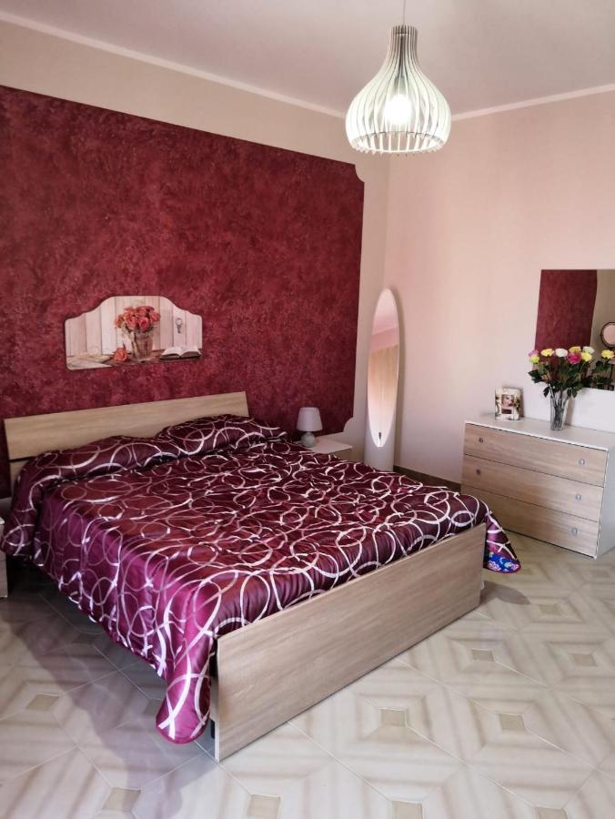 Case Vacanze Le Rose Campofelice Di Roccella Eksteriør bilde